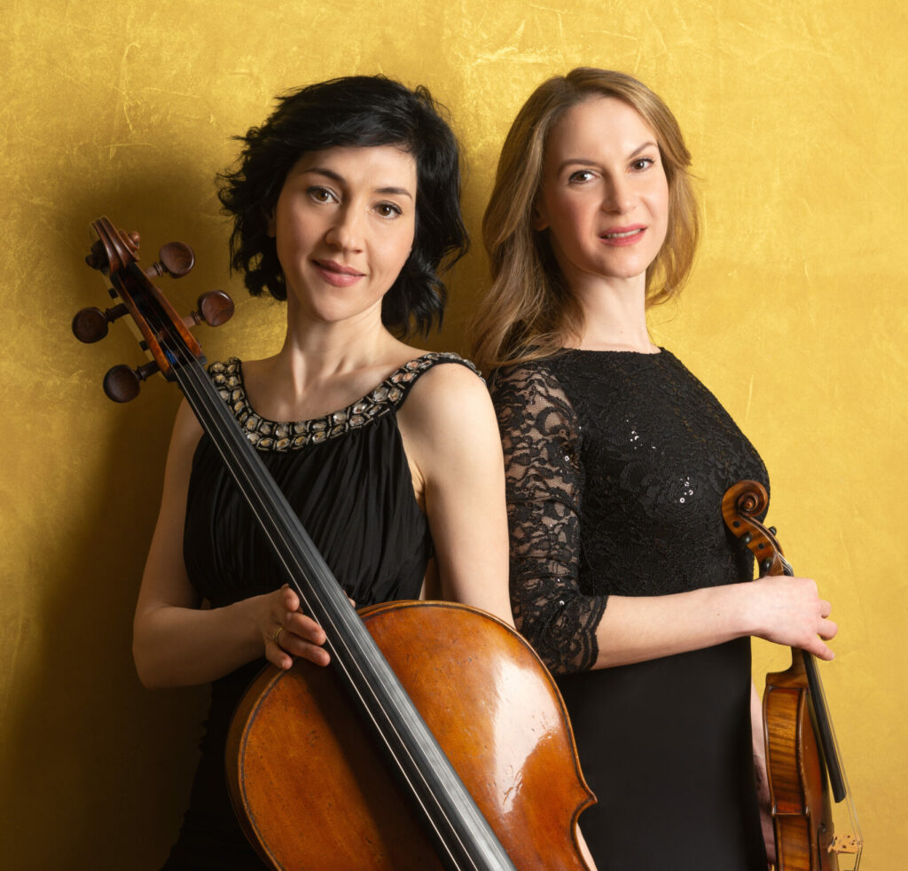 Nargiza (links) und Elena: Gründerinnen von SelenaMusic und Musikerinnen aus Leidenschaft.